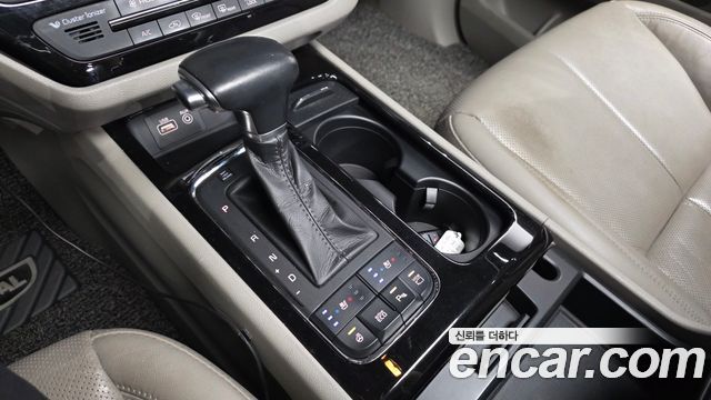 Kia Canival 2017 — photo 9