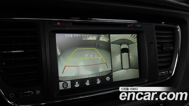 Kia Canival 2017 — photo 14