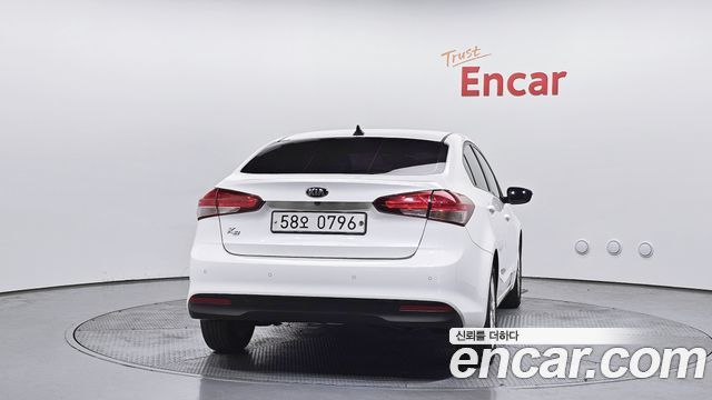 Kia K3 2016 — photo 4