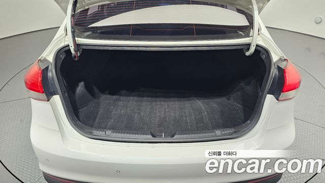 Kia K3 2016 — photo 21