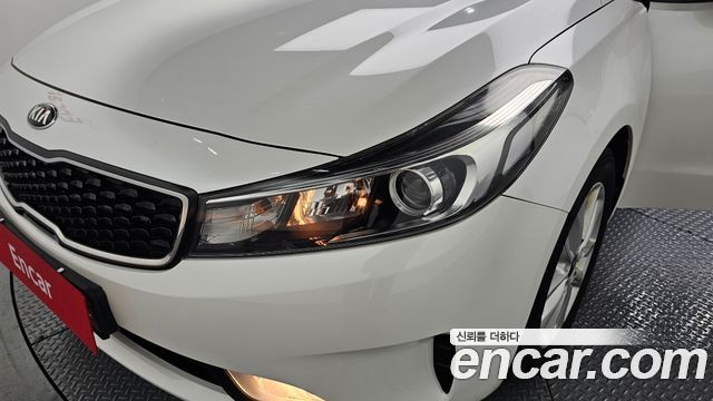 Kia K3 2016 — photo 8