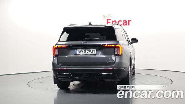 Ford Explorer 2025 — photo 4