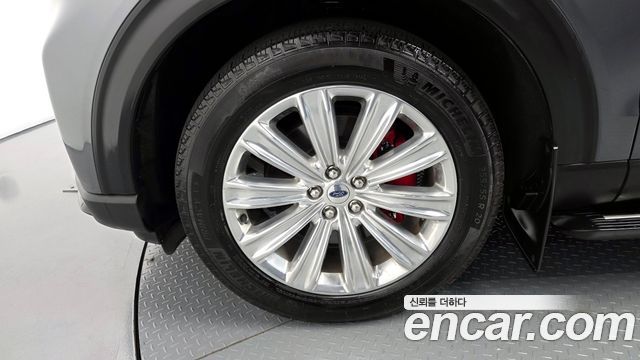 Ford Explorer 2025 — photo 5