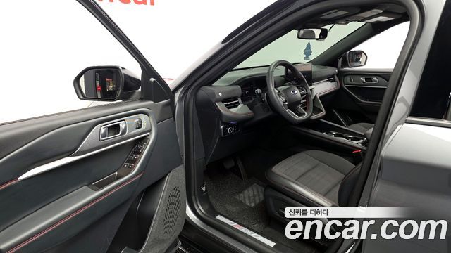 Ford Explorer 2025 — photo 13