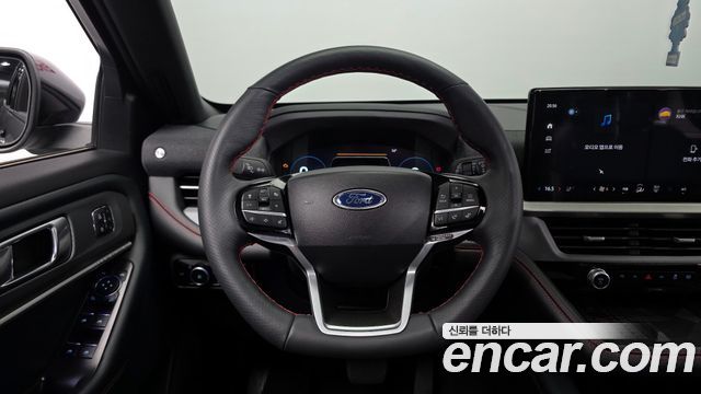Ford Explorer 2025 — photo 19
