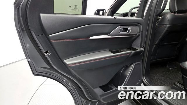 Ford Explorer 2025 — photo 15