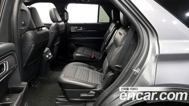 Ford Explorer 2025 — photo 16