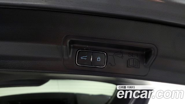Ford Explorer 2025 — photo 27