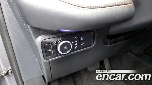 Ford Explorer 2025 — photo 28
