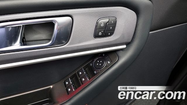 Ford Explorer 2025 — photo 31