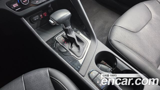 Kia Niro 2018 — photo 9