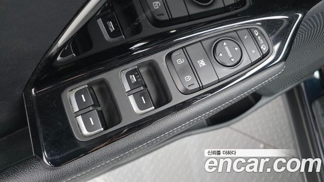 Kia Niro 2018 — photo 12