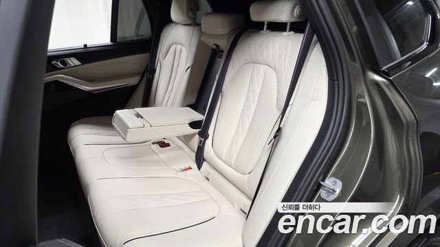BMW X5 2025 — photo 18