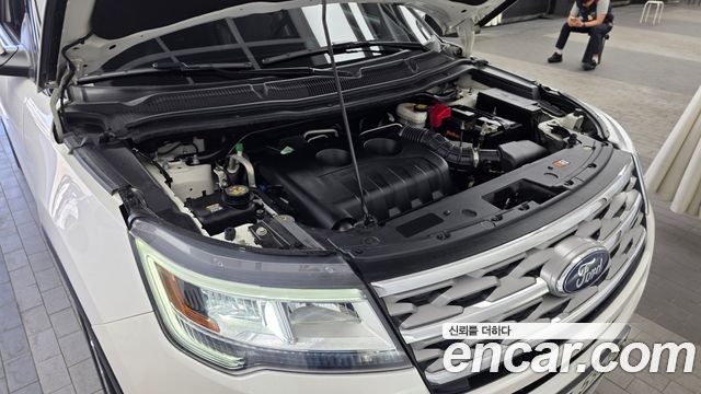 Ford Explorer 2018 — photo 6