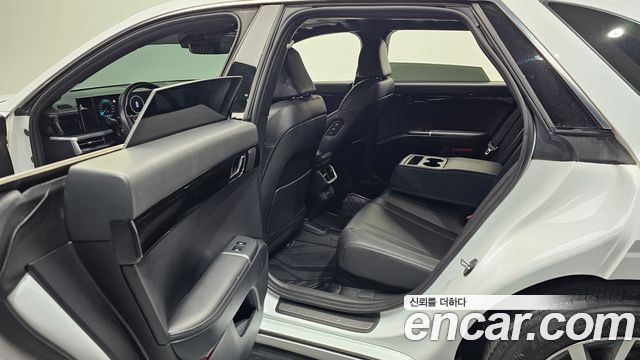 Hyundai Grandeur 2023 — photo 16