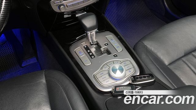 Hyundai Genesis 2013 — photo 9