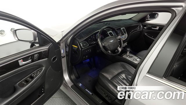 Hyundai Genesis 2013 — photo 11