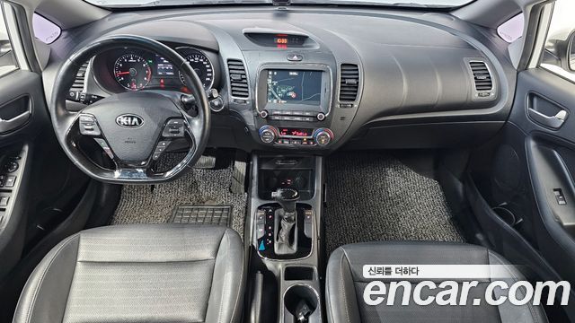Kia K3 2017 — photo 10
