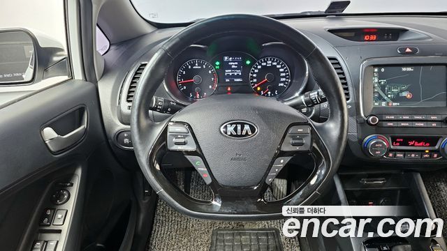 Kia K3 2017 — photo 19