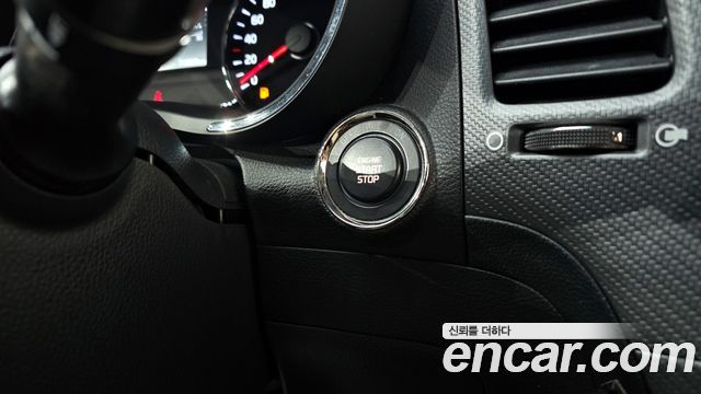 Kia K3 2017 — photo 25