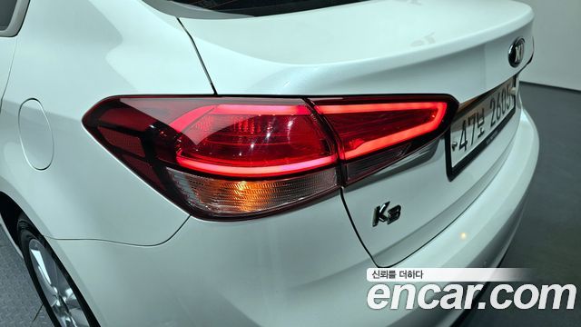Kia K3 2017 — photo 9