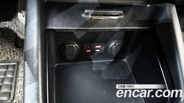 Kia K3 2017 — photo 27