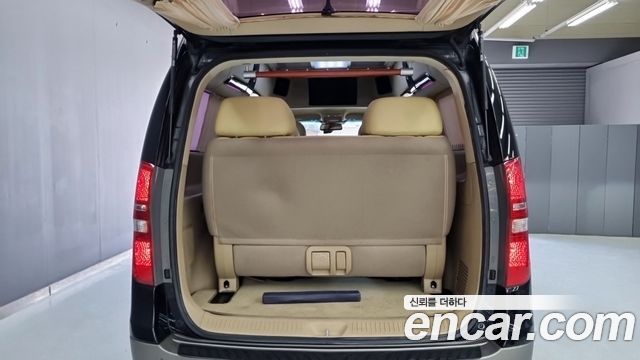 Hyundai Starex 2015 — photo 18