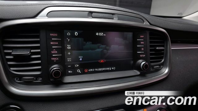 Kia Sorento 2018 — photo 20