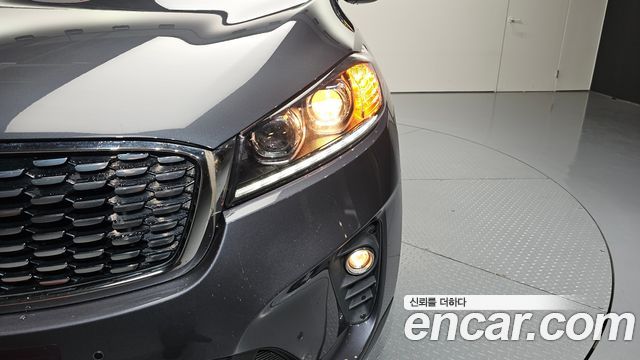 Kia Sorento 2018 — photo 8