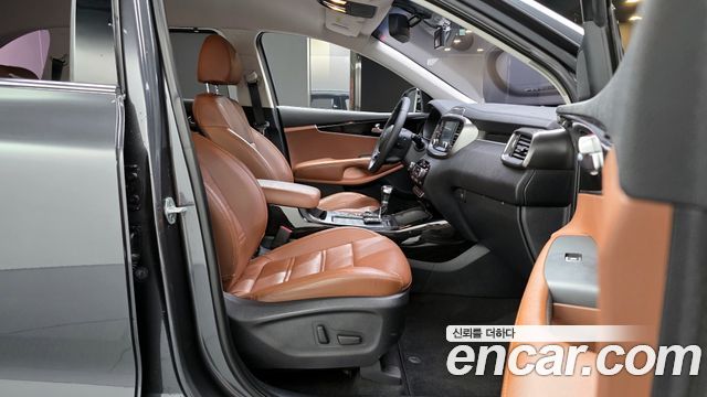 Kia Sorento 2018 — photo 16