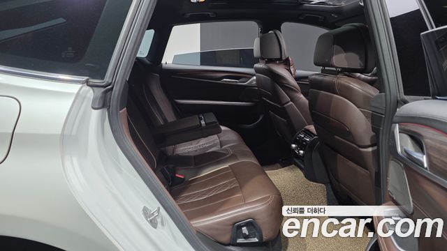 BMW Gran Turismo 2020 — photo 18