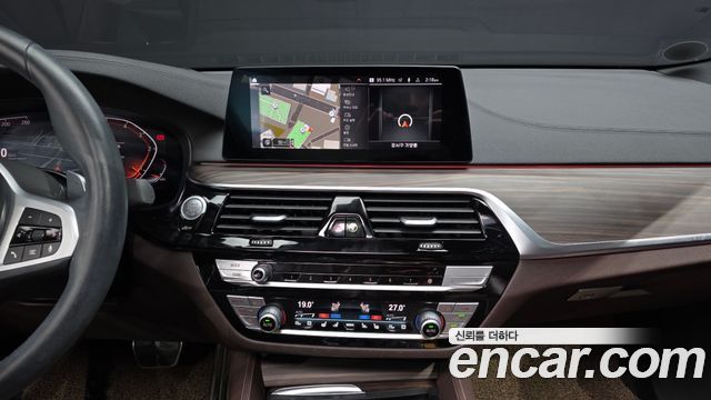 BMW Gran Turismo 2020 — photo 20