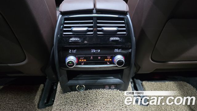 BMW Gran Turismo 2020 — photo 24