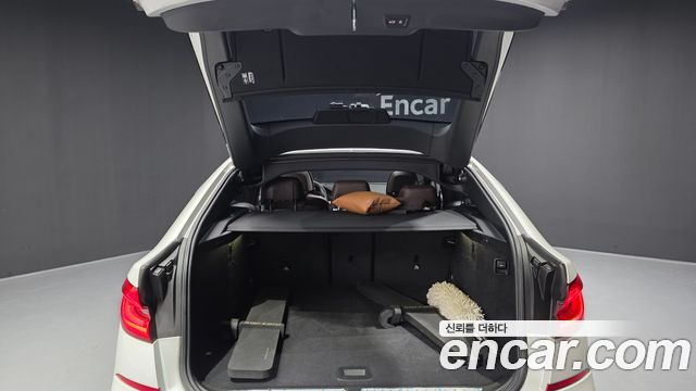 BMW Gran Turismo 2020 — photo 26