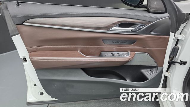 BMW Gran Turismo 2020 — photo 14
