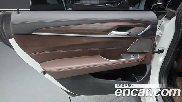 BMW Gran Turismo 2020 — photo 15