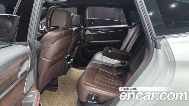 BMW Gran Turismo 2020 — photo 16
