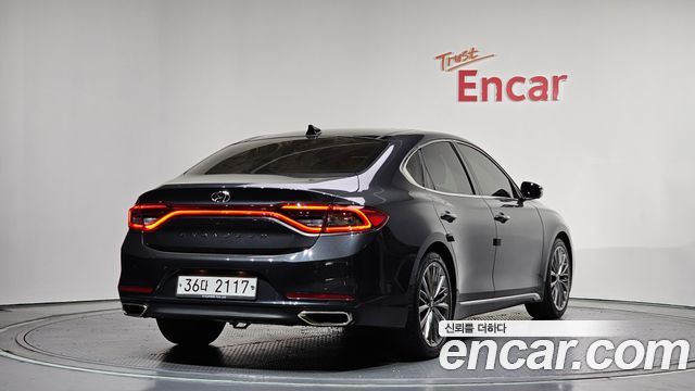 Hyundai Grandeur 2018 — photo 2