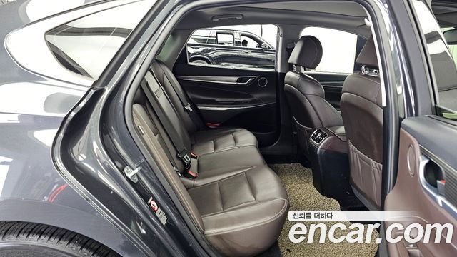 Hyundai Grandeur 2018 — photo 18