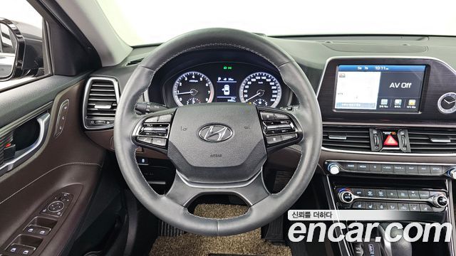 Hyundai Grandeur 2018 — photo 19
