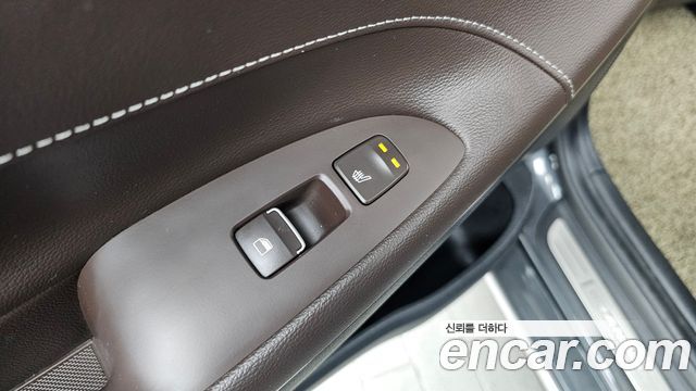 Hyundai Grandeur 2018 — photo 25