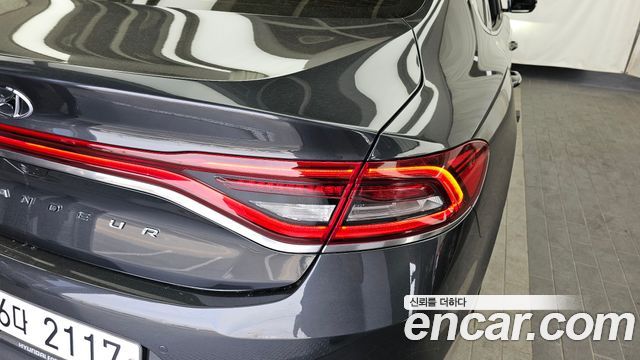 Hyundai Grandeur 2018 — photo 9