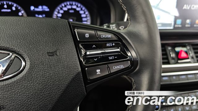 Hyundai Grandeur 2018 — photo 27