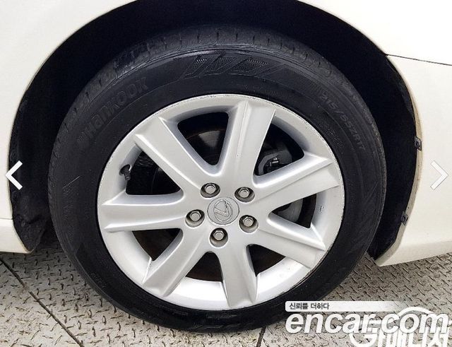 Lexus ES 2009 — photo 19