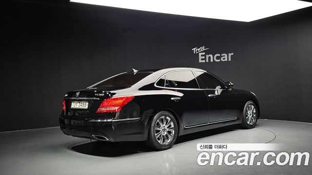 Hyundai Equus 2010 — photo 2