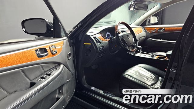 Hyundai Equus 2010 — photo 13