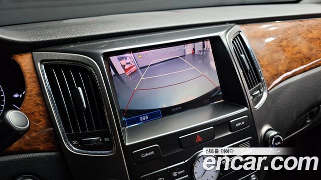 Hyundai Equus 2010 — photo 22