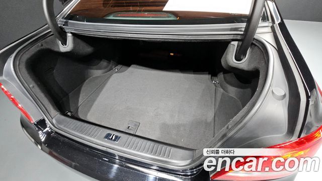 Hyundai Equus 2010 — photo 26