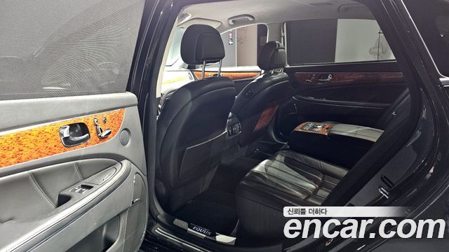Hyundai Equus 2010 — photo 16