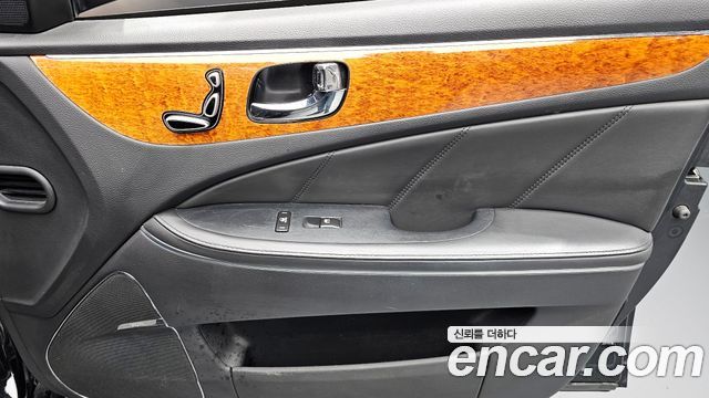 Hyundai Equus 2010 — photo 28